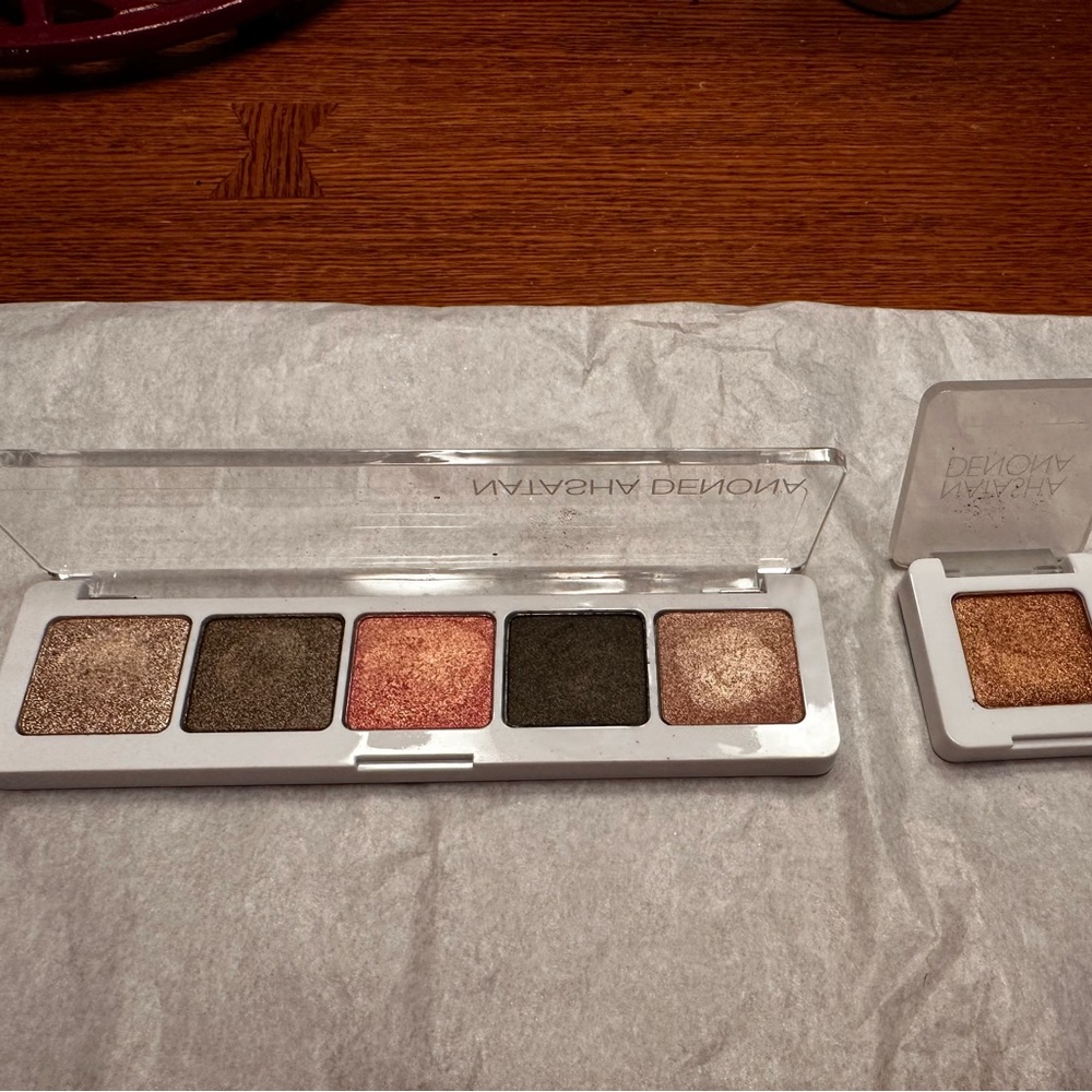 Natasha Denona eyeshadow palette # 5 and single.  Retails for $32